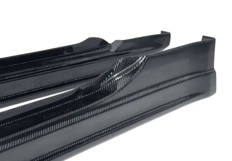 Seibon 02-08 Nissan 350Z Cw Carbon Fiber Side Skirts 1
