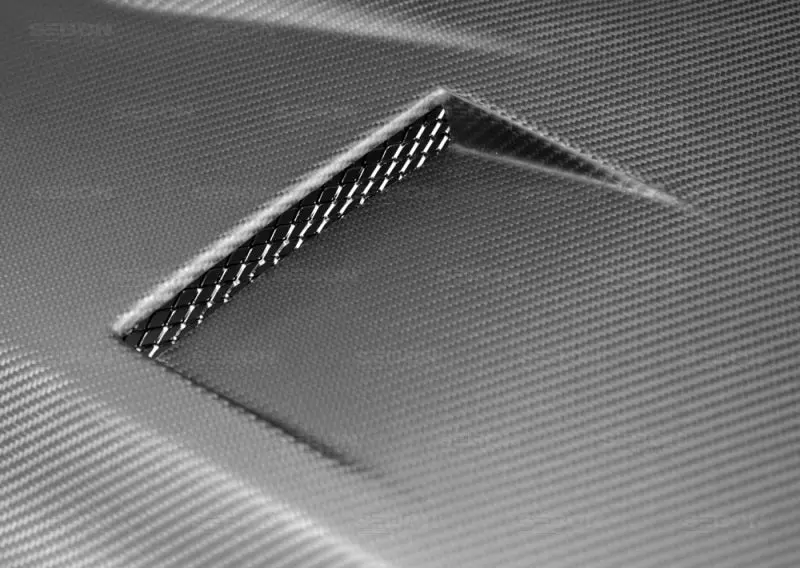 Seibon 09-15 Nissan Gtr R35 Gtii Dry Carbon Hood 1