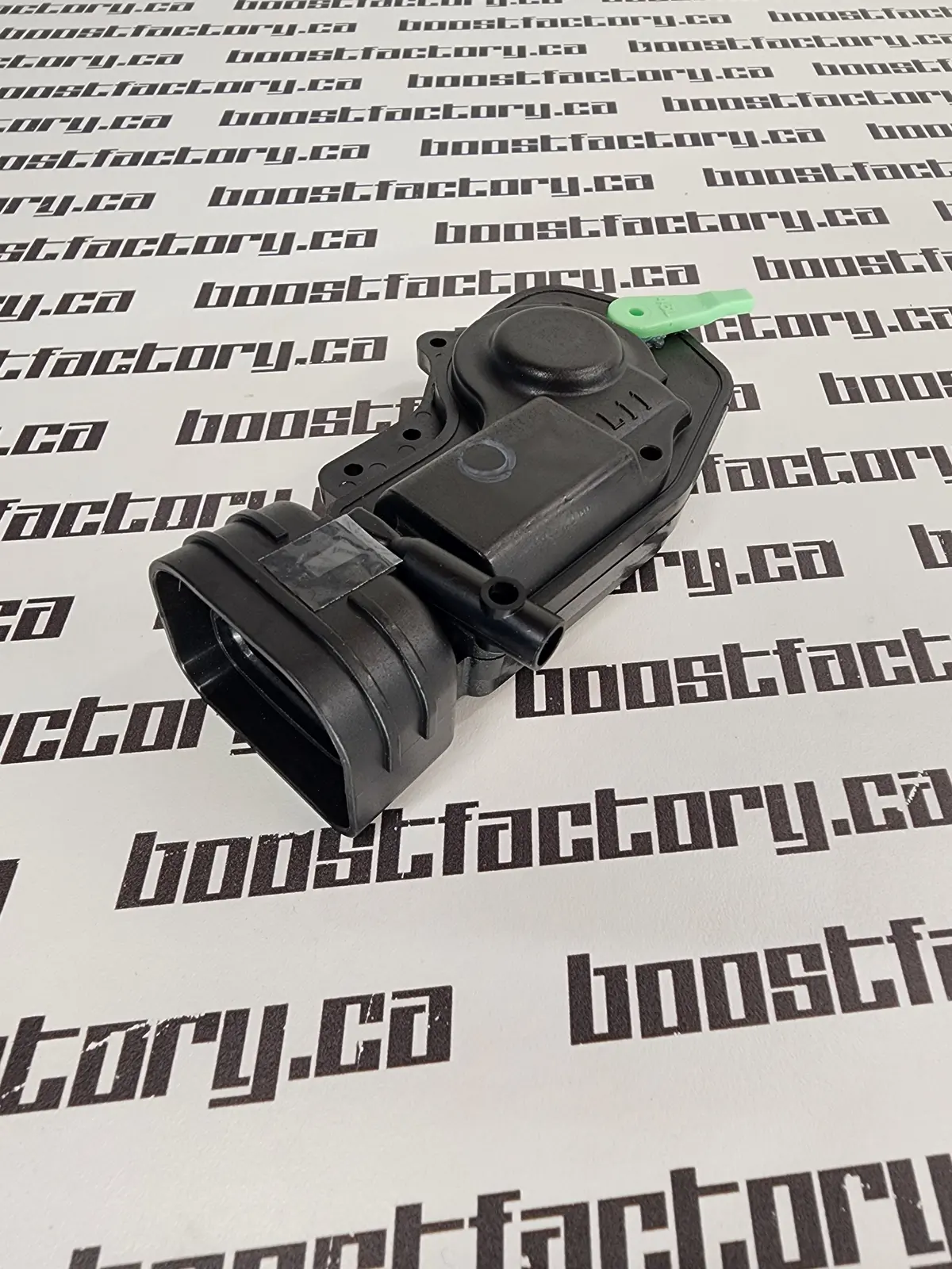 Genuine Nissan R34 Sedan 4S Auto Front Door Lock Actuator - 80553-Aa000 / 80552-Aa300 1
