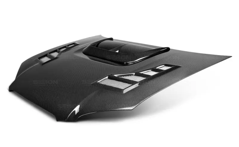 Seibon 04-05 Subaru Wrx/Sti Cw Carbon Fiber Hood 1