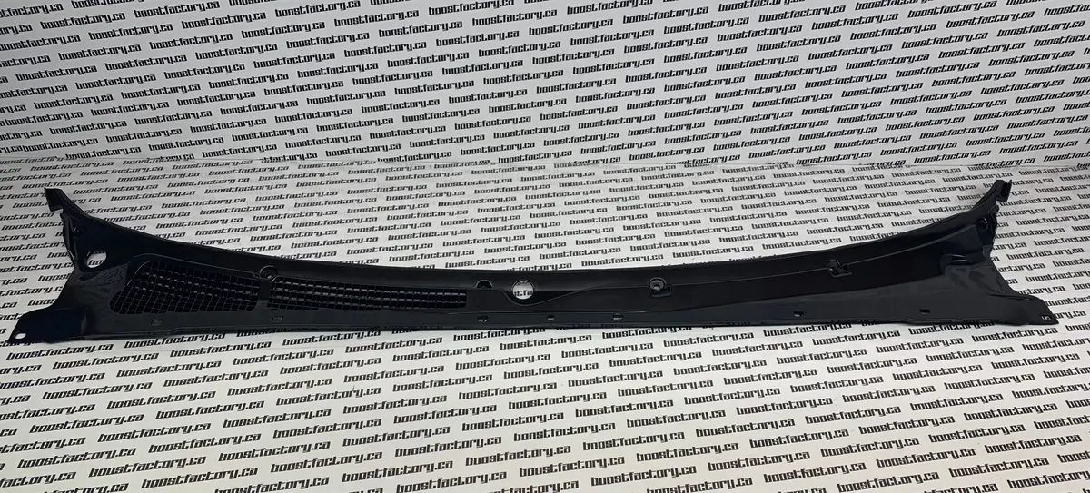 Genuine Nissan R32 Skyline Wiper Cowl Panel 66862-01U00 1